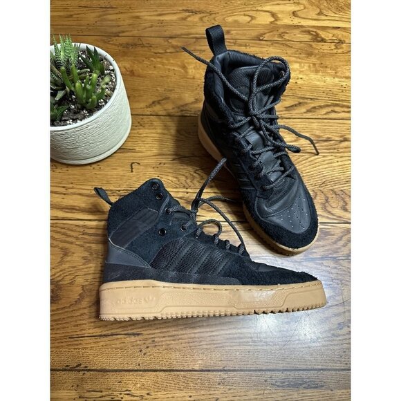 Adidas Rivalry TR Black Gum Size 5 - Picture 1 of 8